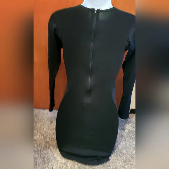 STUNNING lux stretchy black dress with gold beaded embroidery by Taris Stars szM - Picture 3 of 8